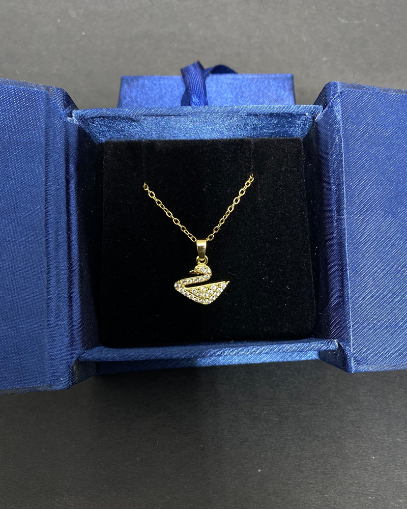 Shimmering Crown Pendant