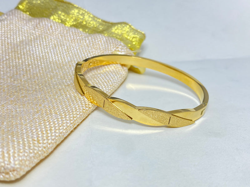Twist of Gold Kada